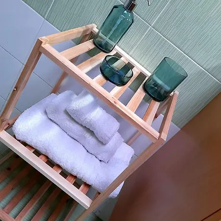 Casa Vacanze Bianco Apartment *